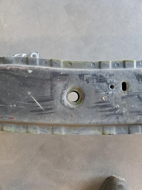 Image Traverse superieure - VOLVO S 40 2