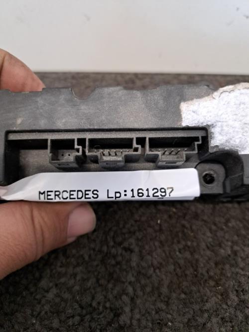 Image Bouton de warning - MERCEDES CLASSE C 203