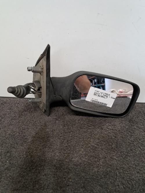 Image Retroviseur droit - FIAT PUNTO 1