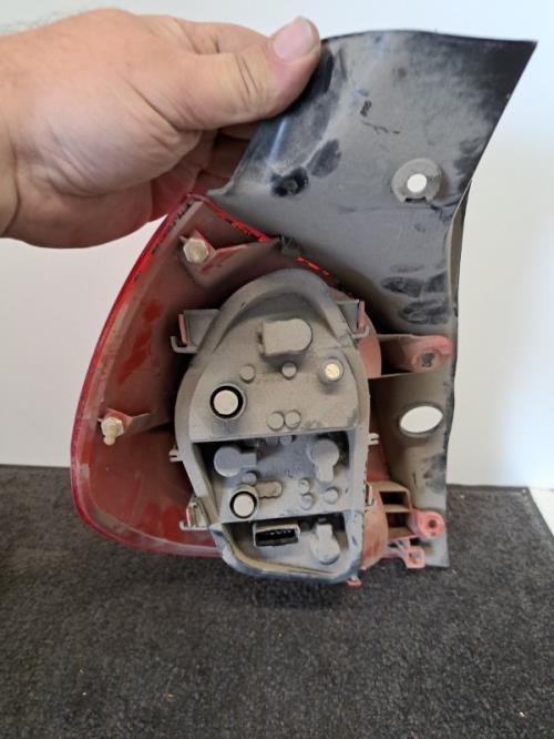 Image Feu arriere principal droit (feux) - RENAULT CLIO 3