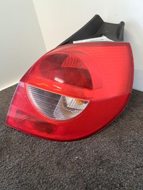 Image Feu arriere principal droit (feux) - RENAULT CLIO 3