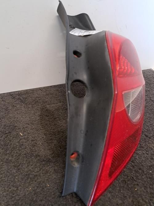 Image Feu arriere principal droit (feux) - RENAULT CLIO 3