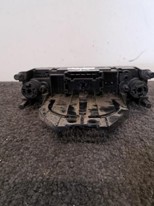 Image Commande chauffage - VOLKSWAGEN UP