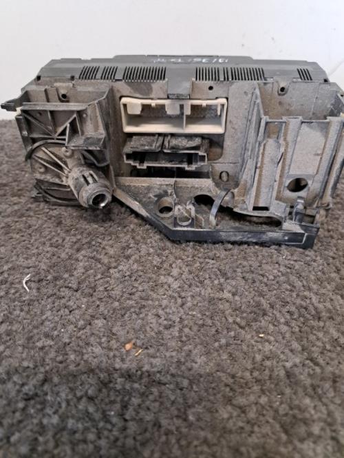 Image Commande chauffage - VOLKSWAGEN TOURAN 1