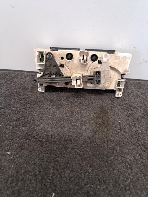 Image Commande chauffage - PEUGEOT 308 1