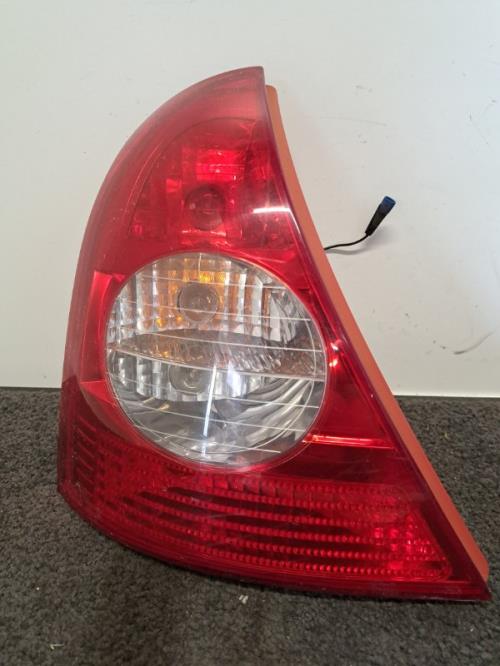 Image Feu arriere principal gauche (feux) - RENAULT CLIO 2