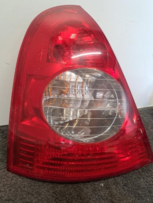 Image Feu arriere principal gauche (feux) - RENAULT CLIO 2