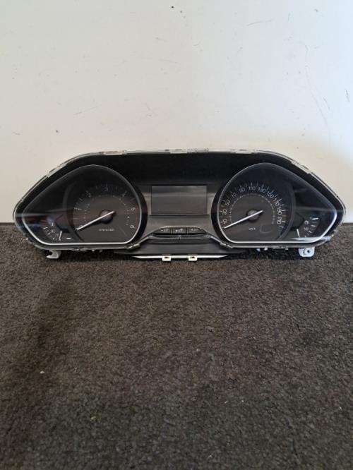 Image Compteur - PEUGEOT 208 1
