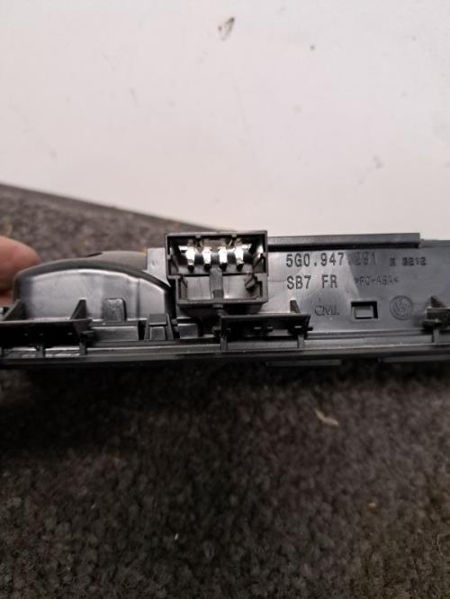 Image Eclairage de plafonnier - VOLKSWAGEN GOLF 7
