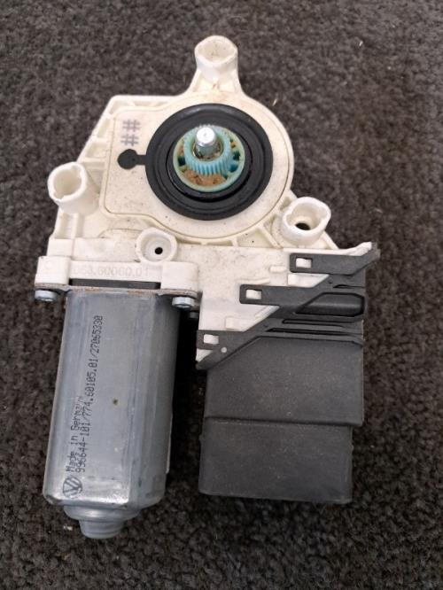 Image Moteur leve vitre arriere droit - VOLKSWAGEN TOURAN 1