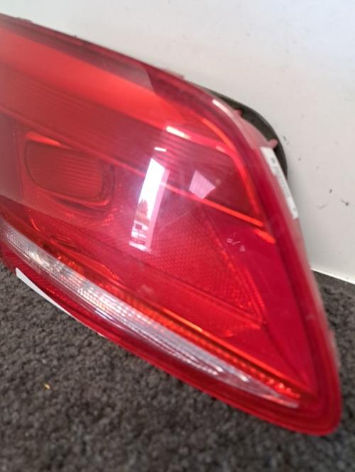 Image Feu arriere secondaire gauche (feux) - VOLKSWAGEN PASSAT 7