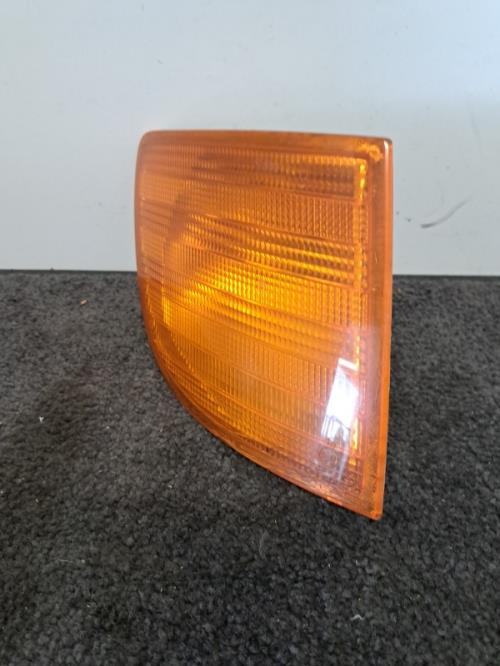 Image Optique avant secondaire droit (feux)(clignotant) - MERCEDES VITO 638