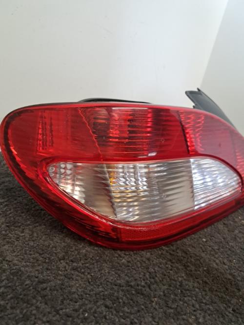 Image Feu arriere principal gauche (feux) - PEUGEOT 406
