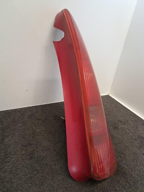 Image Feu arriere principal droit (feux) - PEUGEOT 206