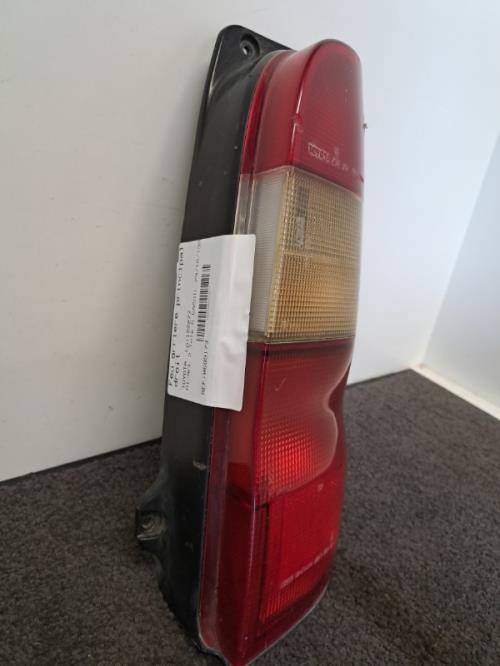 Image Feu arriere principal droit (feux) - TOYOTA HI-ACE 2
