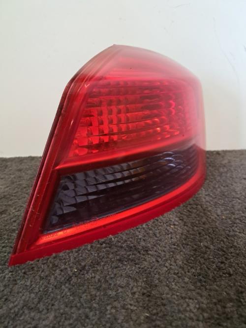 Image Feu arriere principal droit (feux) - RENAULT VEL SATIS