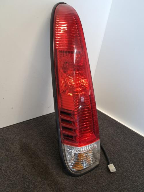 Image Feu arriere principal gauche (feux) - DAIHATSU TERIOS 1