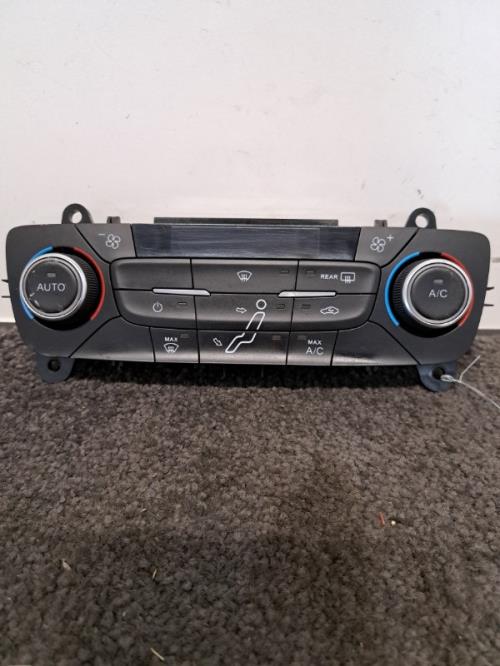 Image Commande chauffage - FORD FOCUS 3
