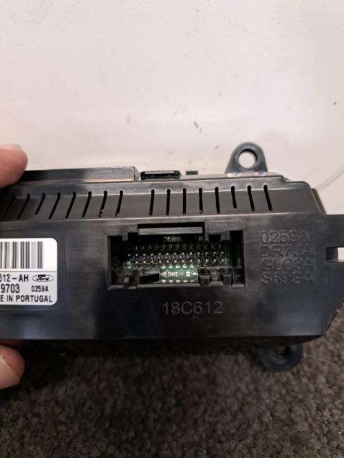 Image Commande chauffage - FORD FOCUS 3