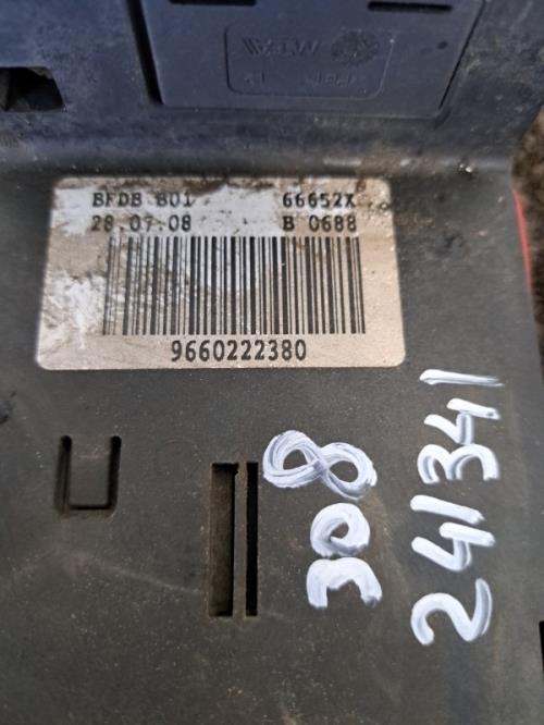 Image Porte fusible - PEUGEOT 308 1 SW