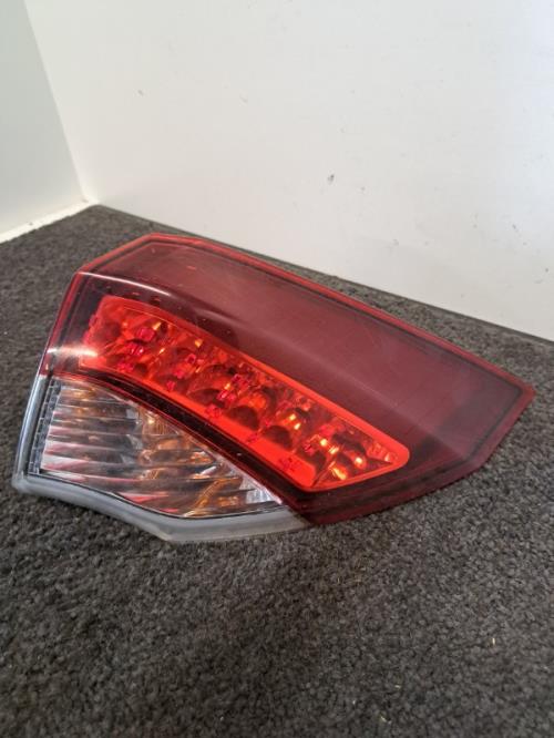 Image Feu arriere principal droit (feux) - RENAULT LAGUNA 3