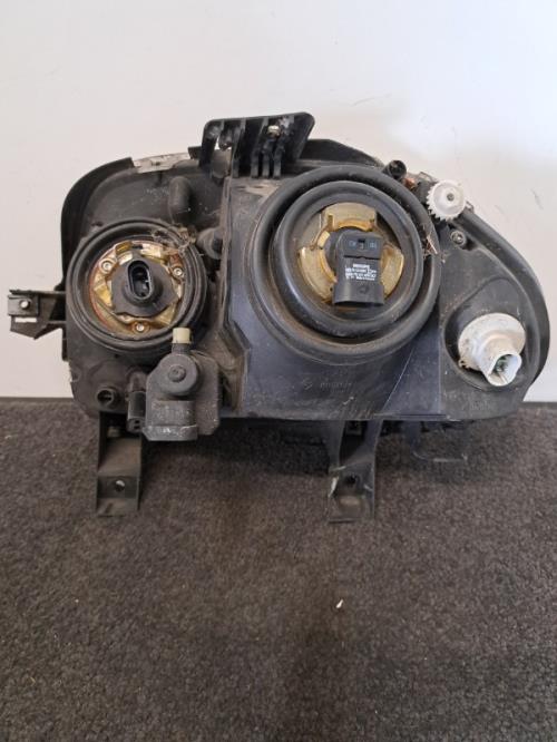 Image Optique avant principal droit (feux)(phare) - RENAULT CLIO 2