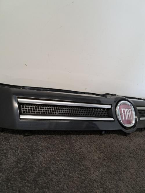 Image Calandre - FIAT PANDA 2