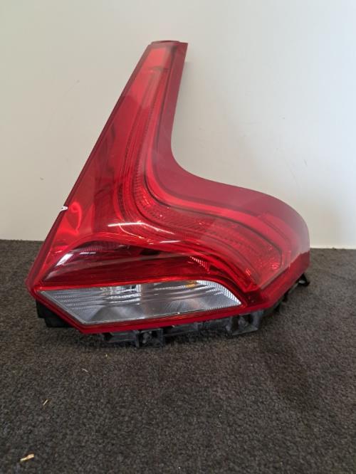 Image Feu arriere principal droit (feux) - VOLVO V 40 2