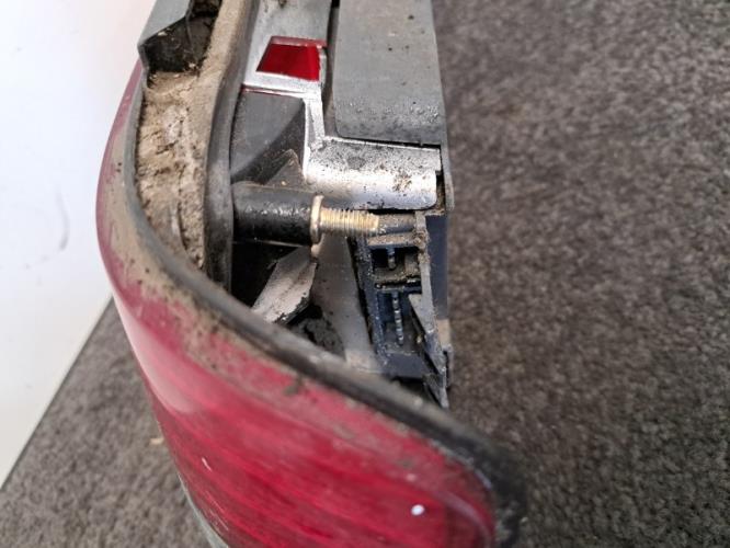 Image Feu arriere principal droit (feux) - PEUGEOT 405