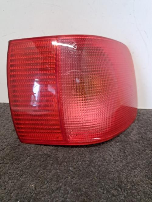 Image Feu arriere principal droit (feux) - AUDI 80 3