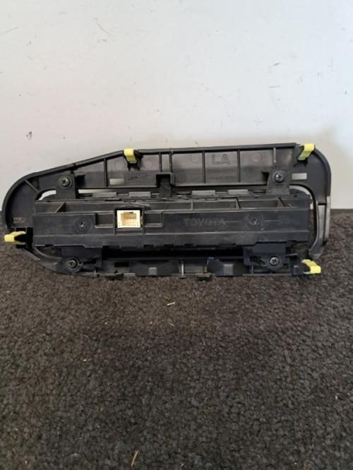 Image Commande chauffage - TOYOTA AURIS 2