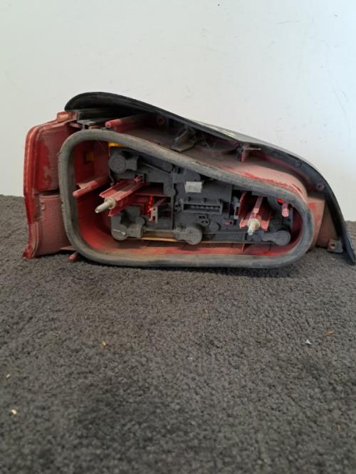 Image Feu arriere principal droit (feux) - PEUGEOT 106