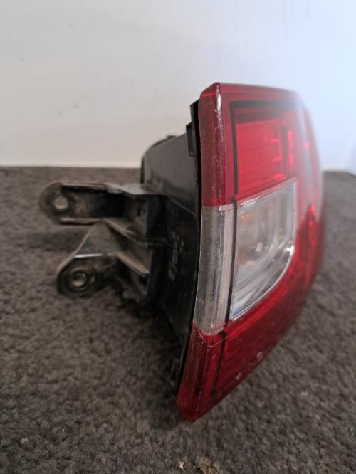 Image Feu arriere principal droit (feux) - RENAULT CLIO 4