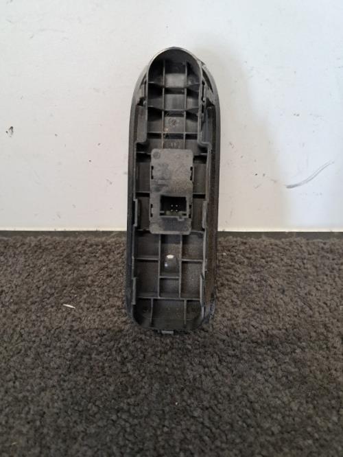 Image Interrupteur de leve vitre avant droit - CITROEN C5 2