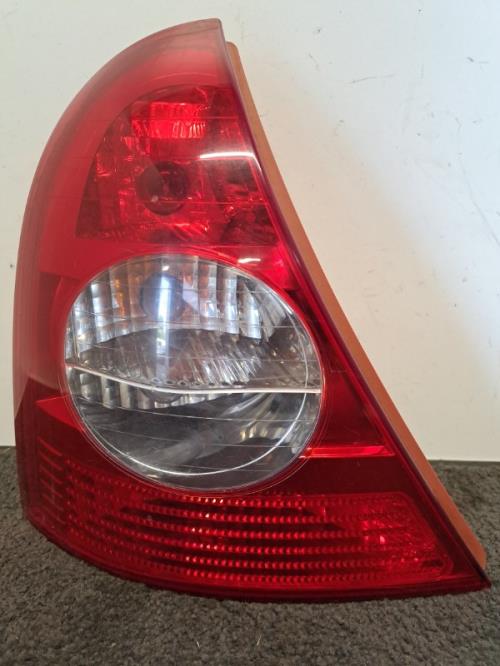 Image Feu arriere principal gauche (feux) - RENAULT CLIO 2