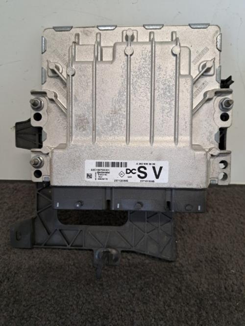 Image Calculateur moteur - RENAULT MEGANE 4