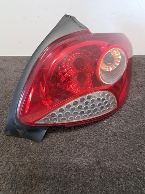 Image Feu arriere principal droit (feux) - PEUGEOT 206+