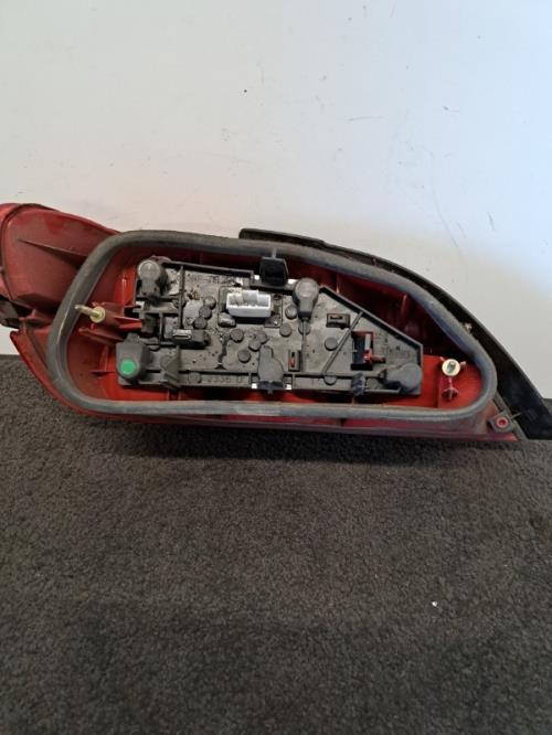 Image Feu arriere principal droit (feux) - PEUGEOT 406
