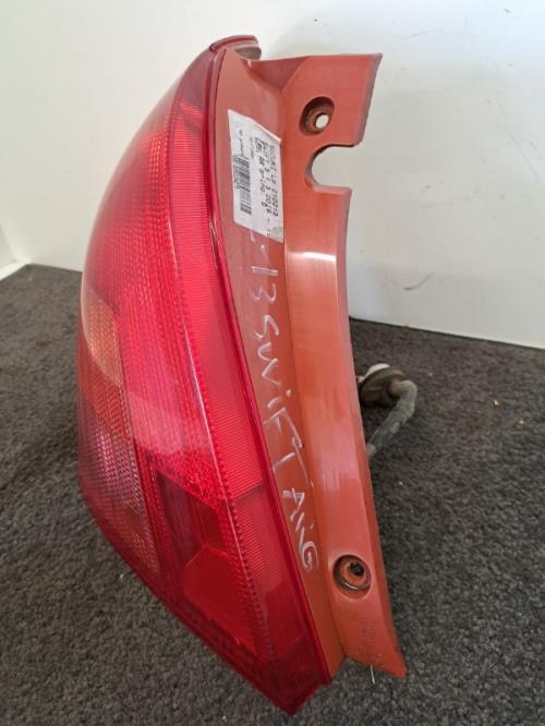 Image Feu arriere principal gauche (feux) - SUZUKI SWIFT 3