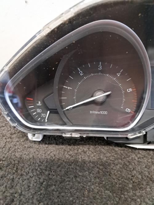 Image Compteur - PEUGEOT 208 1
