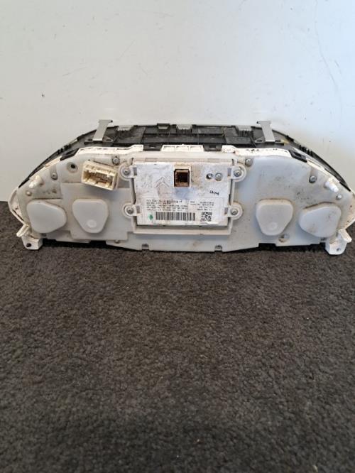 Image Compteur - PEUGEOT 208 1