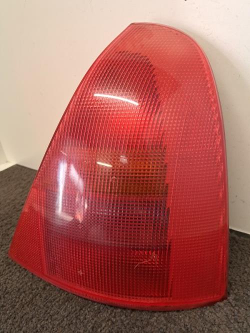 Image Feu arriere principal droit (feux) - RENAULT CLIO 2