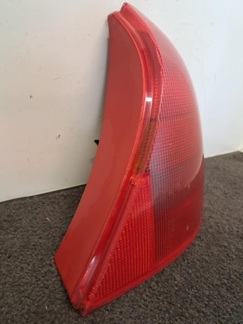 Image Feu arriere principal droit (feux) - RENAULT CLIO 2