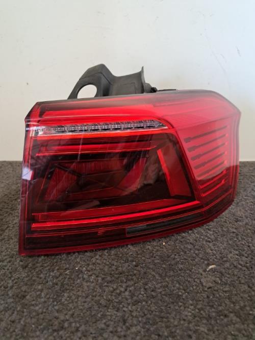 Image Feu arriere principal droit (feux) - VOLKSWAGEN PASSAT 7