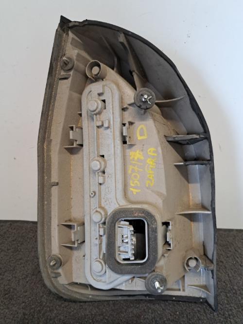Image Feu arriere principal droit (feux) - OPEL ZAFIRA A
