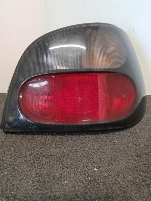Image Feu arriere principal droit (feux) - RENAULT MEGANE 1