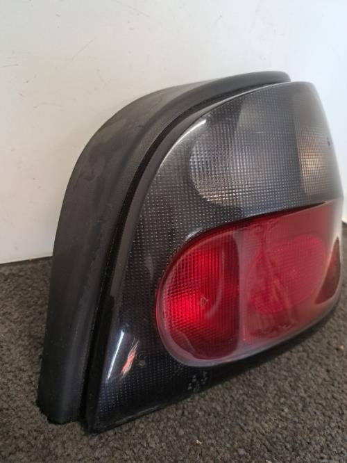 Image Feu arriere principal droit (feux) - RENAULT MEGANE 1