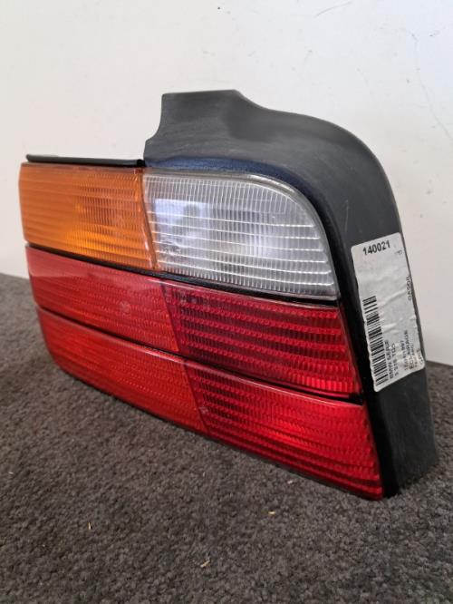 Image Feu arriere principal gauche (feux) - BMW SERIE 3 E36