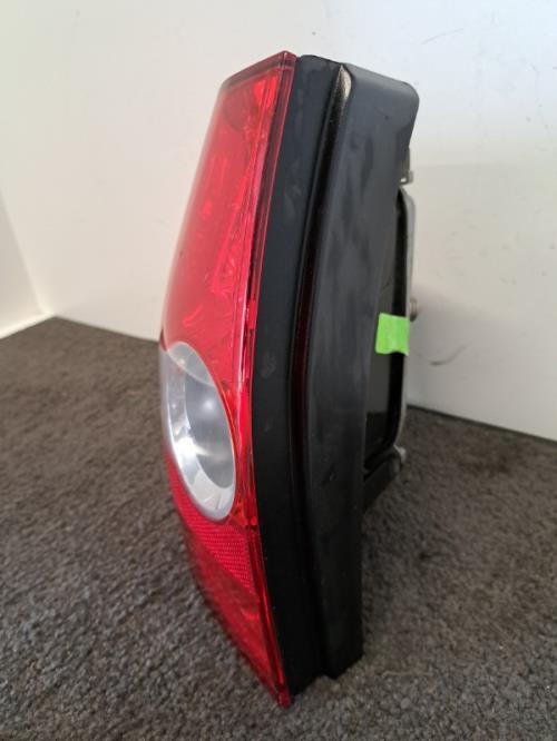 Image Feu arriere principal gauche (feux) - VOLKSWAGEN FOX