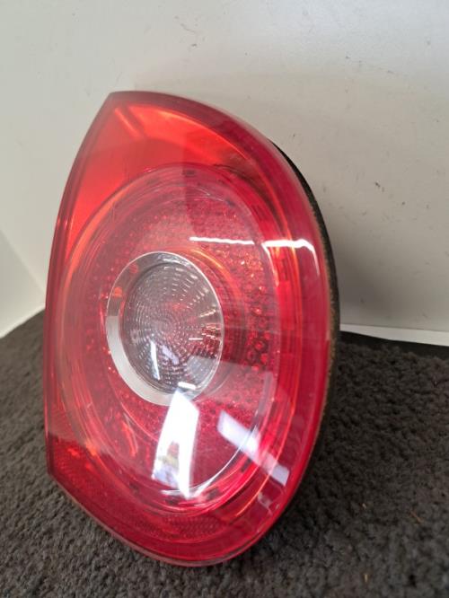 Image Feu arriere secondaire gauche (feux) - VOLKSWAGEN GOLF 5